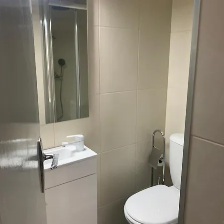 Πανσιόν Residencia Ceu Azul *
