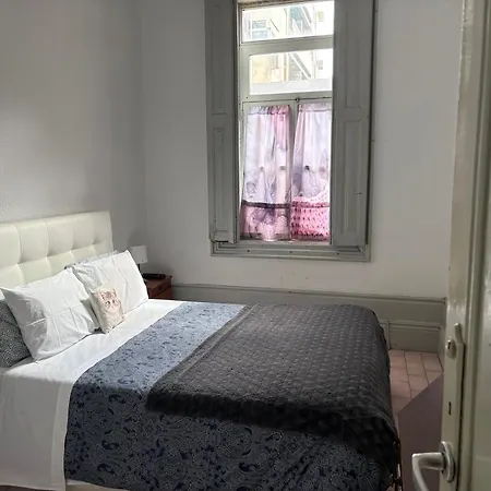 بيت ضيافة Residencia Ceu Azul *